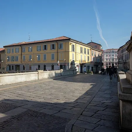 De Gradi *